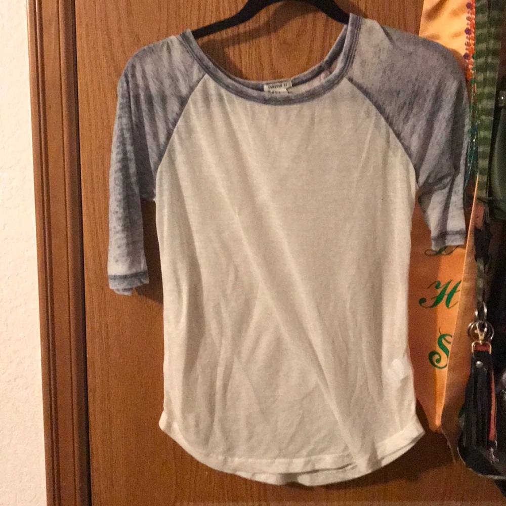 Baseball tee